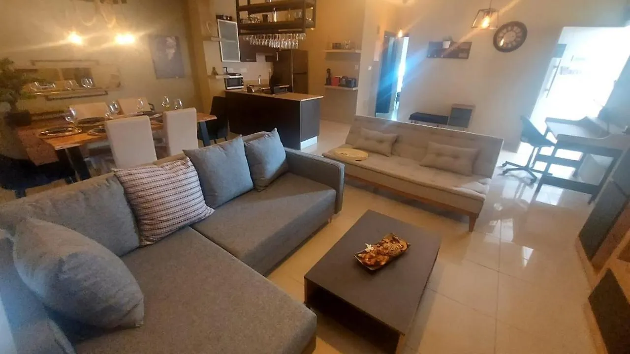 Paramount Gardens Resorts C201 Larnaca Cypern
